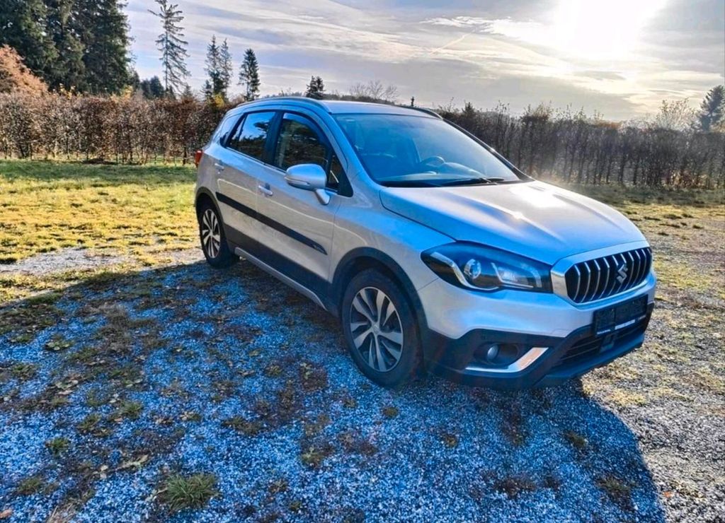 Image of Suzuki SX4
