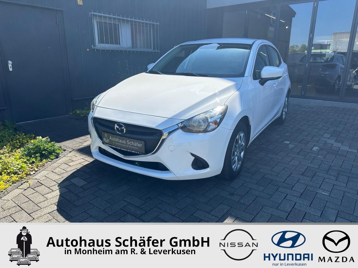 MAZDA 2