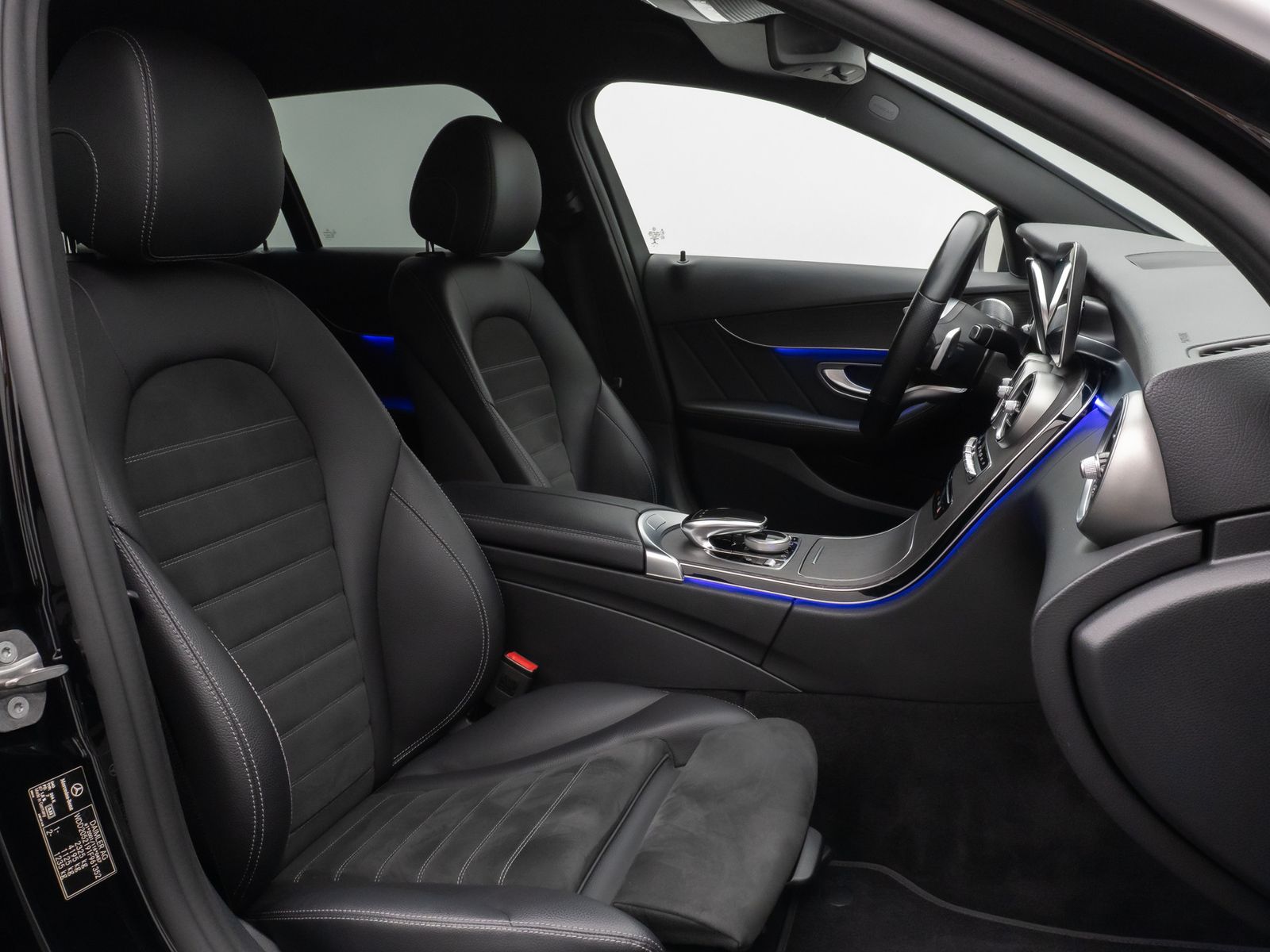 Fahrzeugabbildung Mercedes-Benz C 300d AMG Line 4Matic Kamera Burmester DAB
