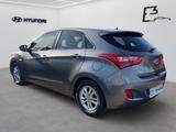 Hyundai i30 1.4 6-MT FIFA World Cup Edition - Hyundai i30: Fifa Edition