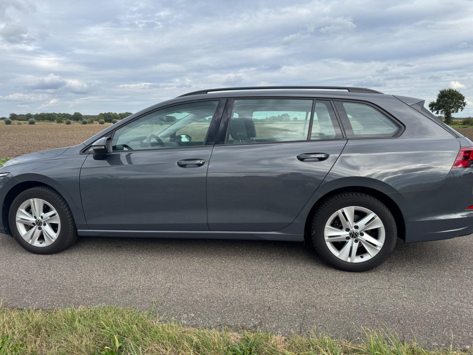 Volkswagen Golf 1.5 Life Variant nur 63tkm, 1.Hd. TÜV Neu, миниатюра 11