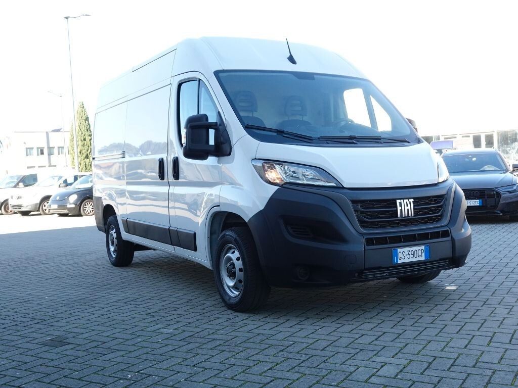 Fiat Ducato 35 2.2 Mjt 140CV PL Cabinato imagem 2