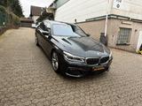 BMW 740 L i  M SPORT PAKET - BMW 740 mit Benzin-Antrieb: Limousine
