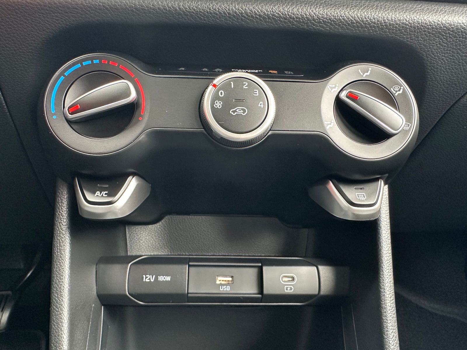 Fahrzeugabbildung Kia Picanto PE2 1.0 Vision AMT Navi Sitzhzg.