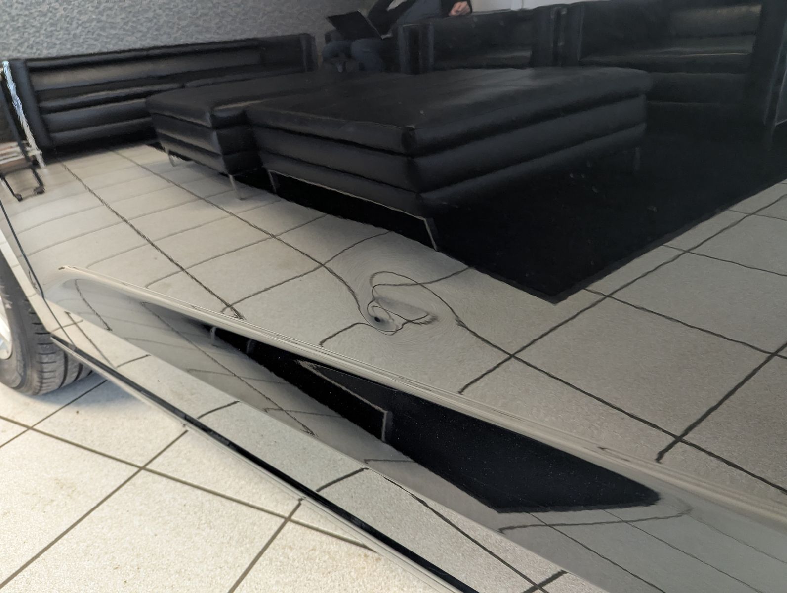 Fahrzeugabbildung Volkswagen Touran 1.4 TSI DSG Comfline 7-Sitze Navi