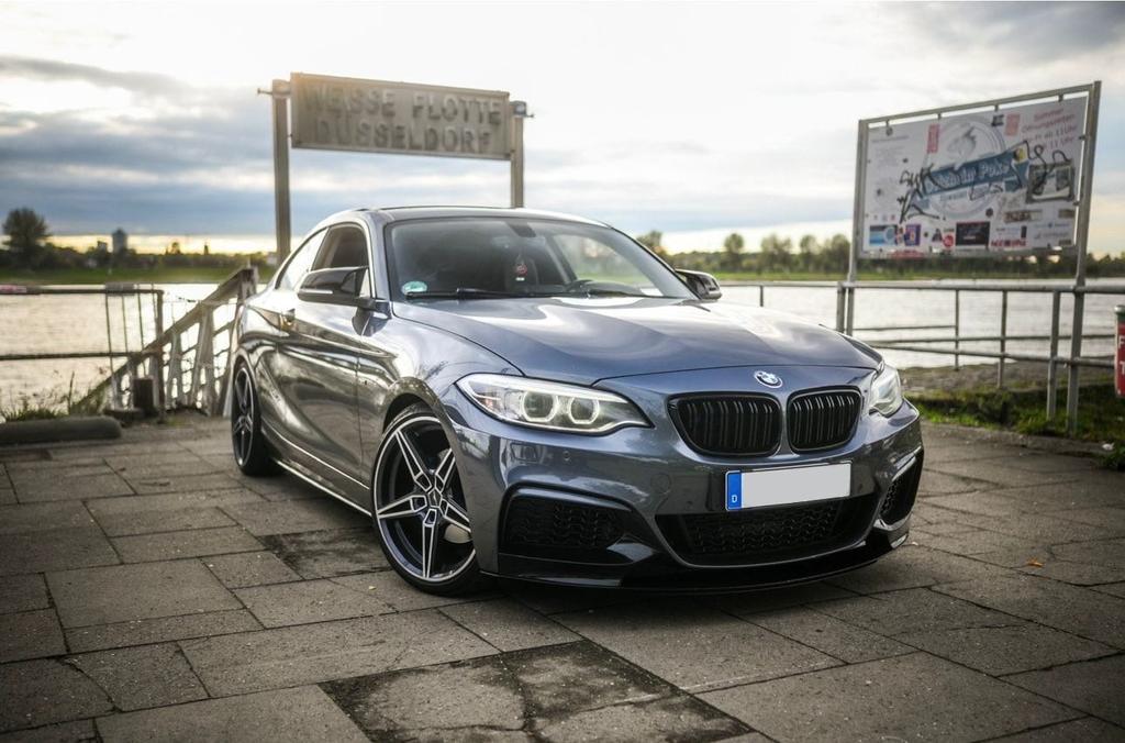 BMW 220