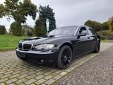 BMW 760Li A - Vollausstattung. 1A. TipTop Zustand. - schwarze BMW 760
