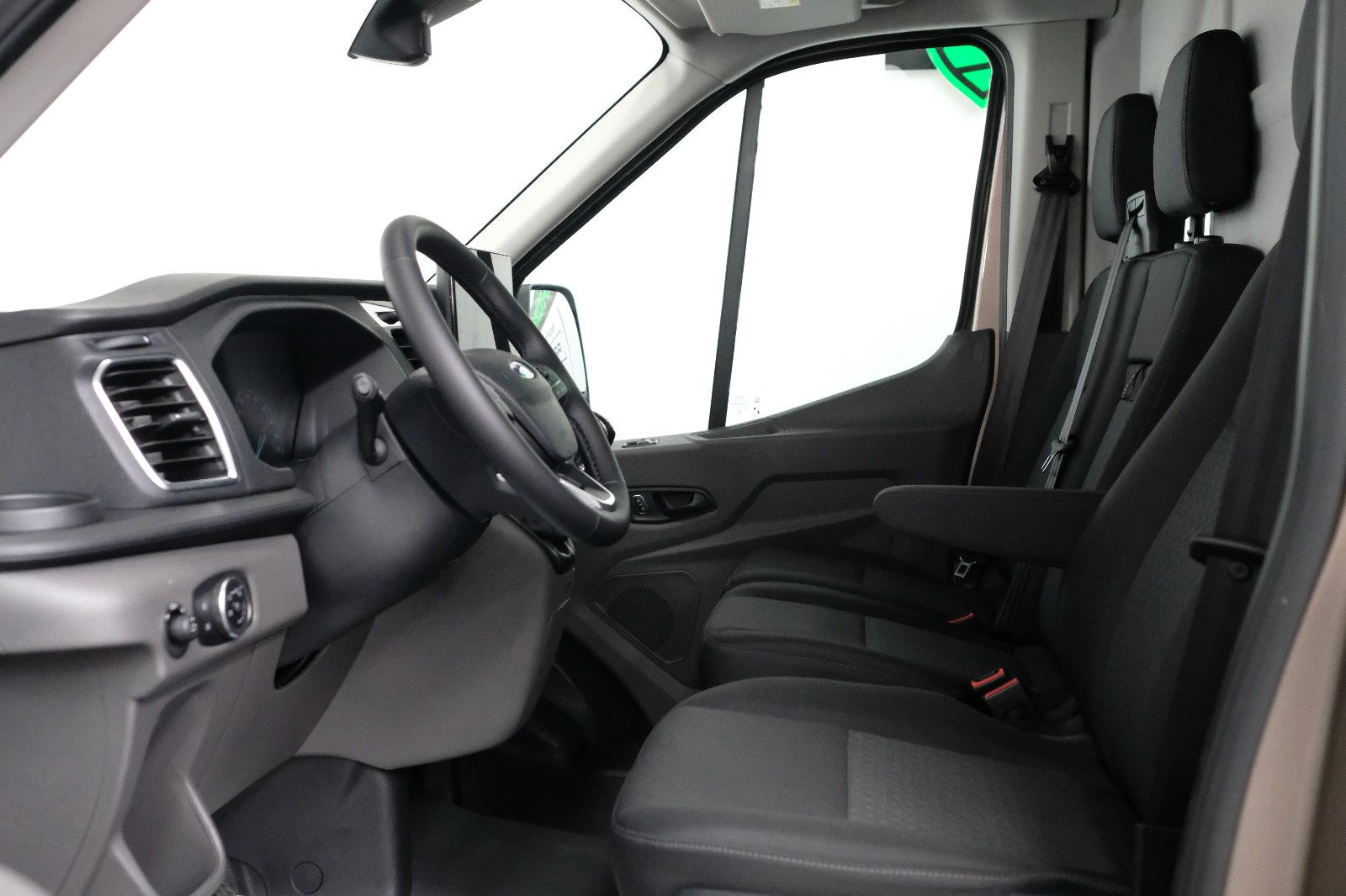 Fahrzeugabbildung Ford Ford Transit Kasten 350 L4H3 Trend