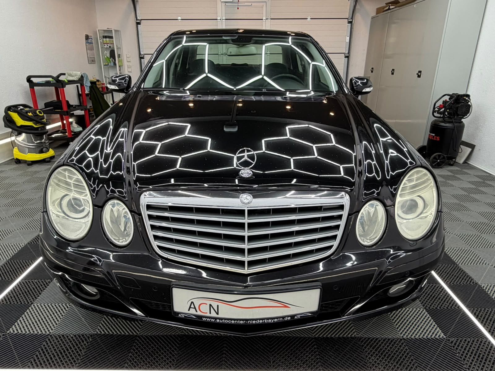 Fahrzeugabbildung Mercedes-Benz E 200 CDI Limousine LEDER/SHZG/TÜV 04.28/