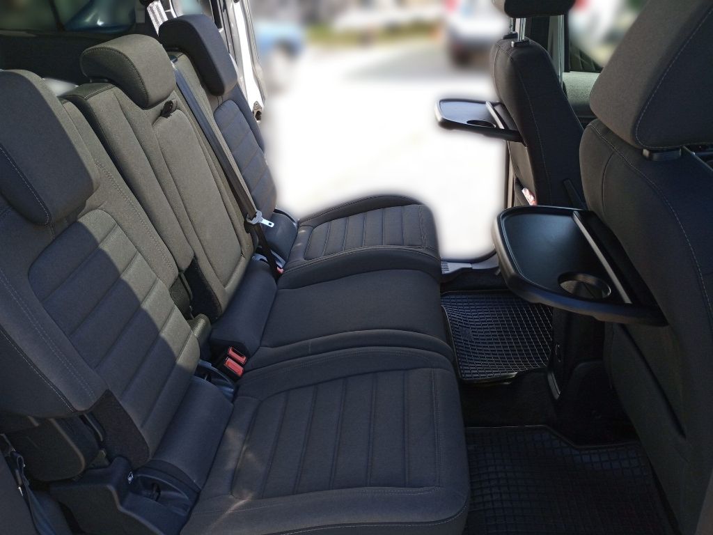 Fahrzeugabbildung Ford Grand Tourneo Connect 1.5 TDCI Titanium 7-Sitzer