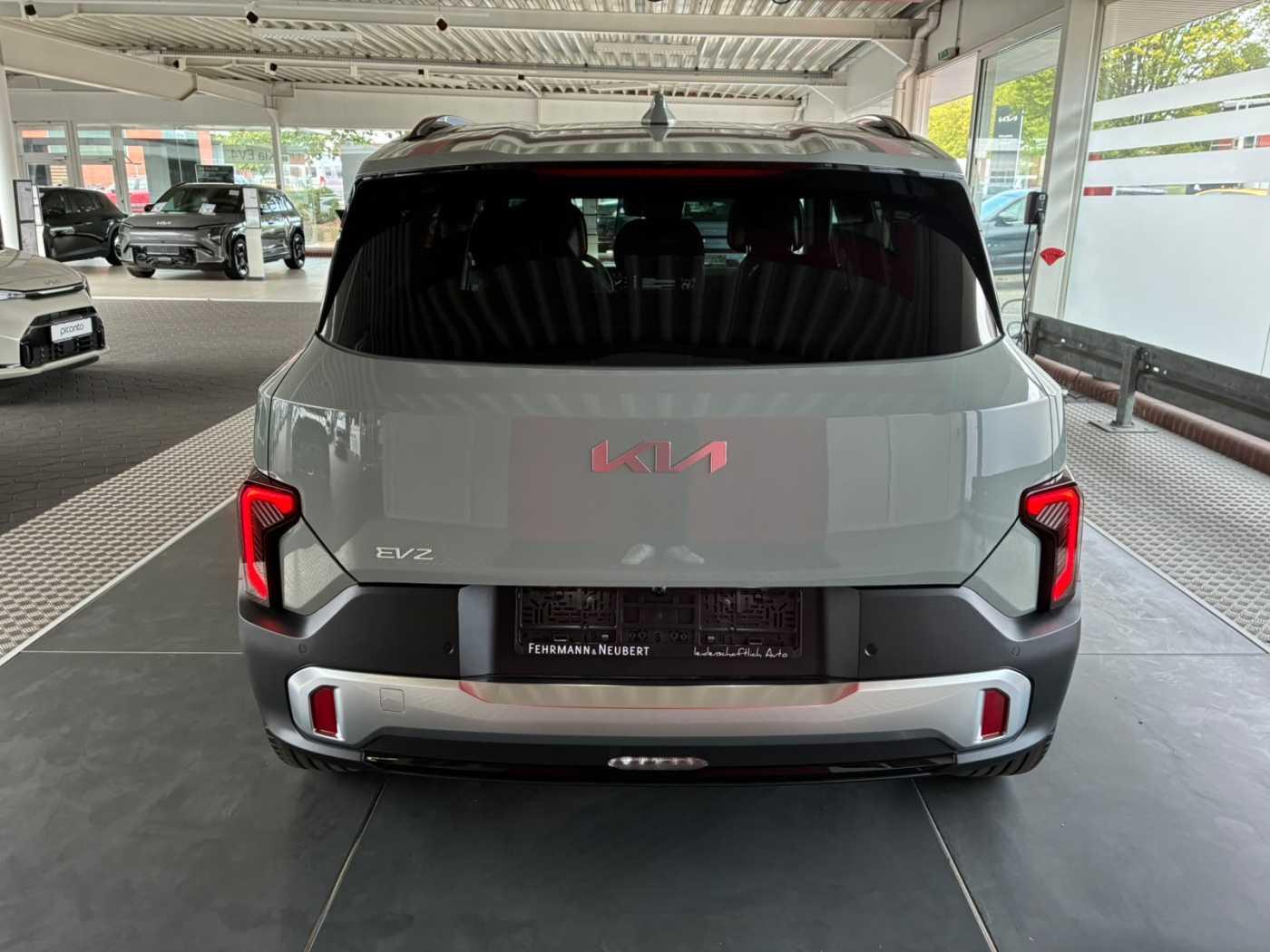 Kia EV2 42.2 5S EARTH WIC 22AC TEC DWP DES