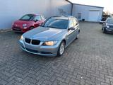 BMW Zum Verkauf BMW 320i mit neuen TÜV - BMW 320 aus 2006: Kombi