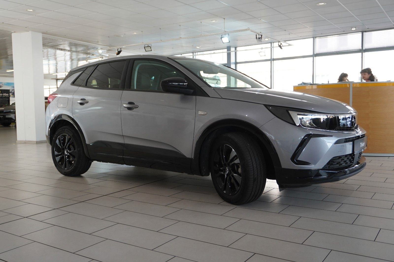 Fahrzeugabbildung Opel Grandland (X) 1.2T GS SPORT NAVI/LED/VIRT./DAB+