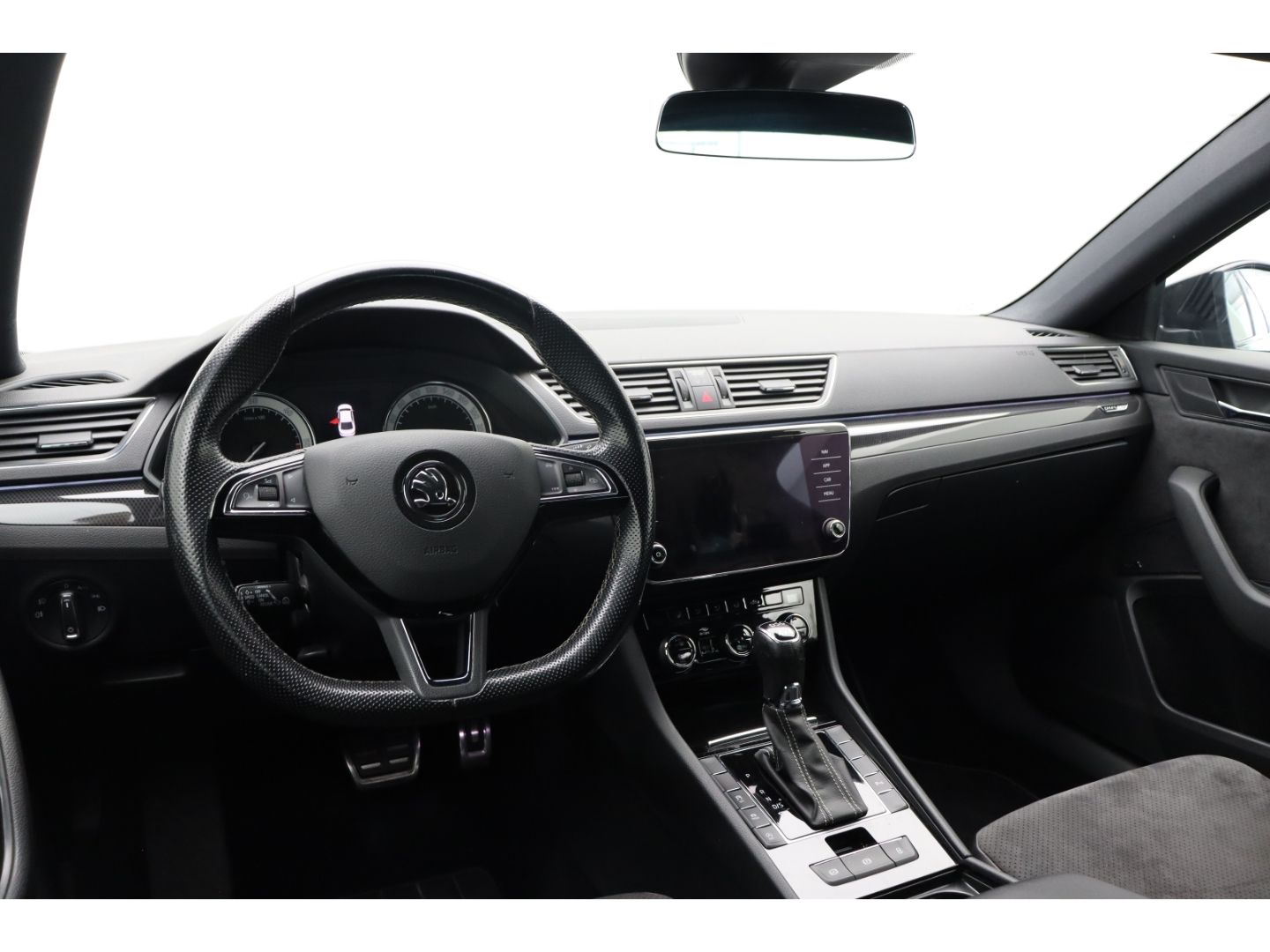 Fahrzeugabbildung SKODA Superb SportLine 4x4 Sportline Canton ACC AHK