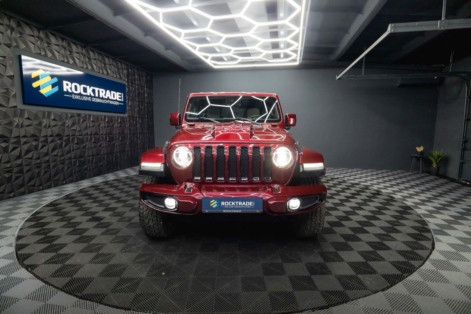 Fahrzeugabbildung Jeep Wrangler 3.0L EcoDiesel Unlimited Sahara 4x4 ACC