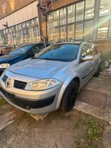 Renault Megane 1,4 Benzin - Renault Megane aus 2005: Kombi