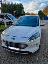 Ford Kuga 2.5 Duratec PlugIn Titanium X Top Zustand - Ford Kuga Titanium mit Hybrid-Antrieb (Benzin/Elektro)