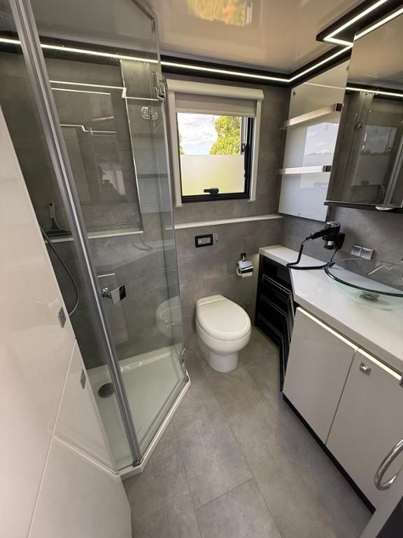 Fahrzeugabbildung Mercedes-Benz Actros 2553 L 6x2 6-Pferde Pop-Up Pop-Out