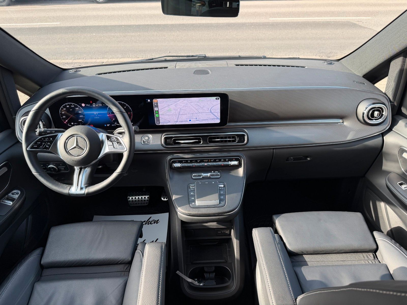 Fahrzeugabbildung Mercedes-Benz V300 d MARCO POLO AMG LINE VOLL NIVELLIERUNG