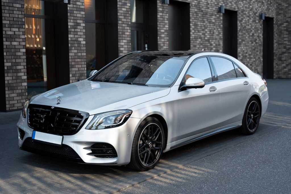 Image of Mercedes-Benz S 560