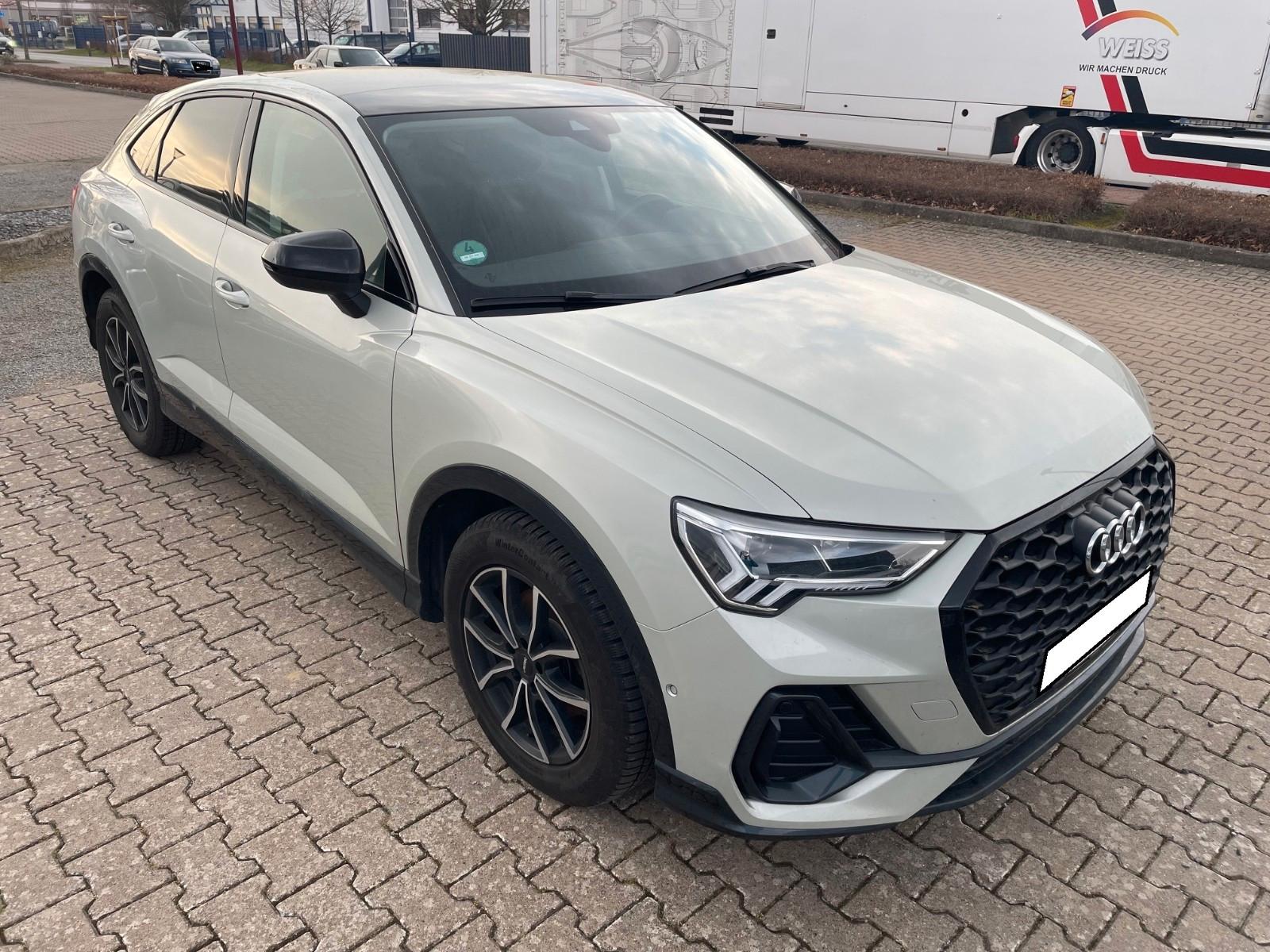 Audi Q3 Sportback 35 TDI SLine+Pano+AHK+ACC+LED top