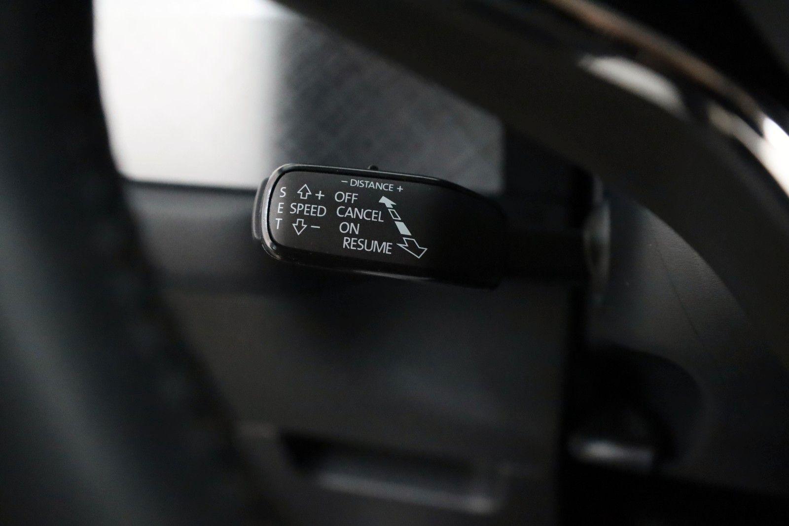 Fahrzeugabbildung SKODA Kodiaq Tour,Navi,LED,4xSH,Kamera,ACC, SR+WR