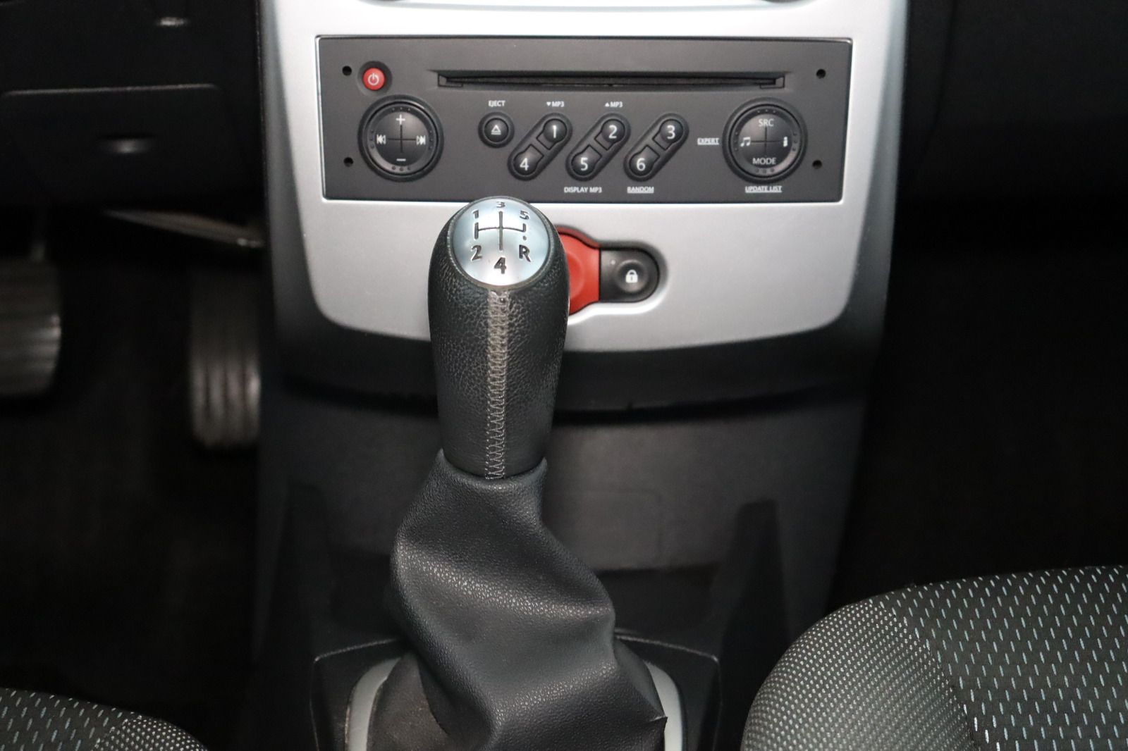 Fahrzeugabbildung Renault Clio Grandtour by Rip Curl 1.2 16V TCE