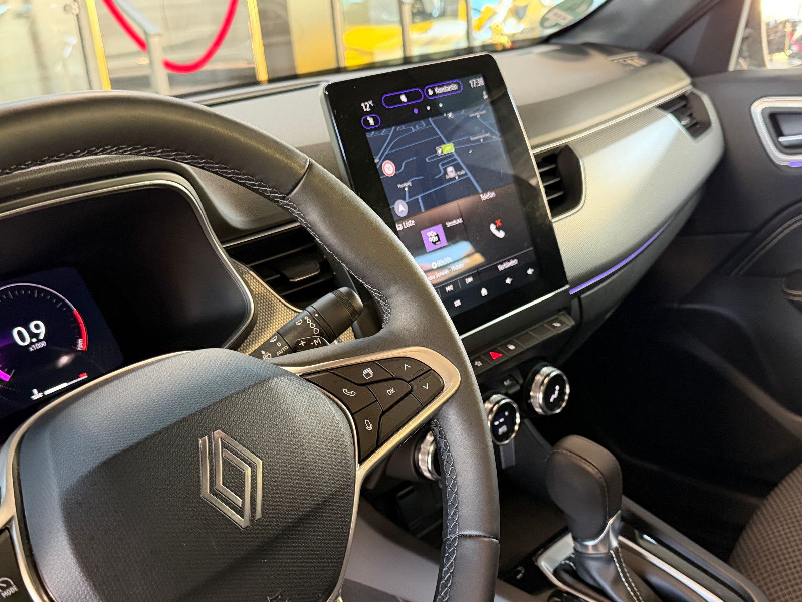 Fahrzeugabbildung Renault Arkana Techno/KAMERA/AMBIENTE/KAMERA/LEDER/ACC