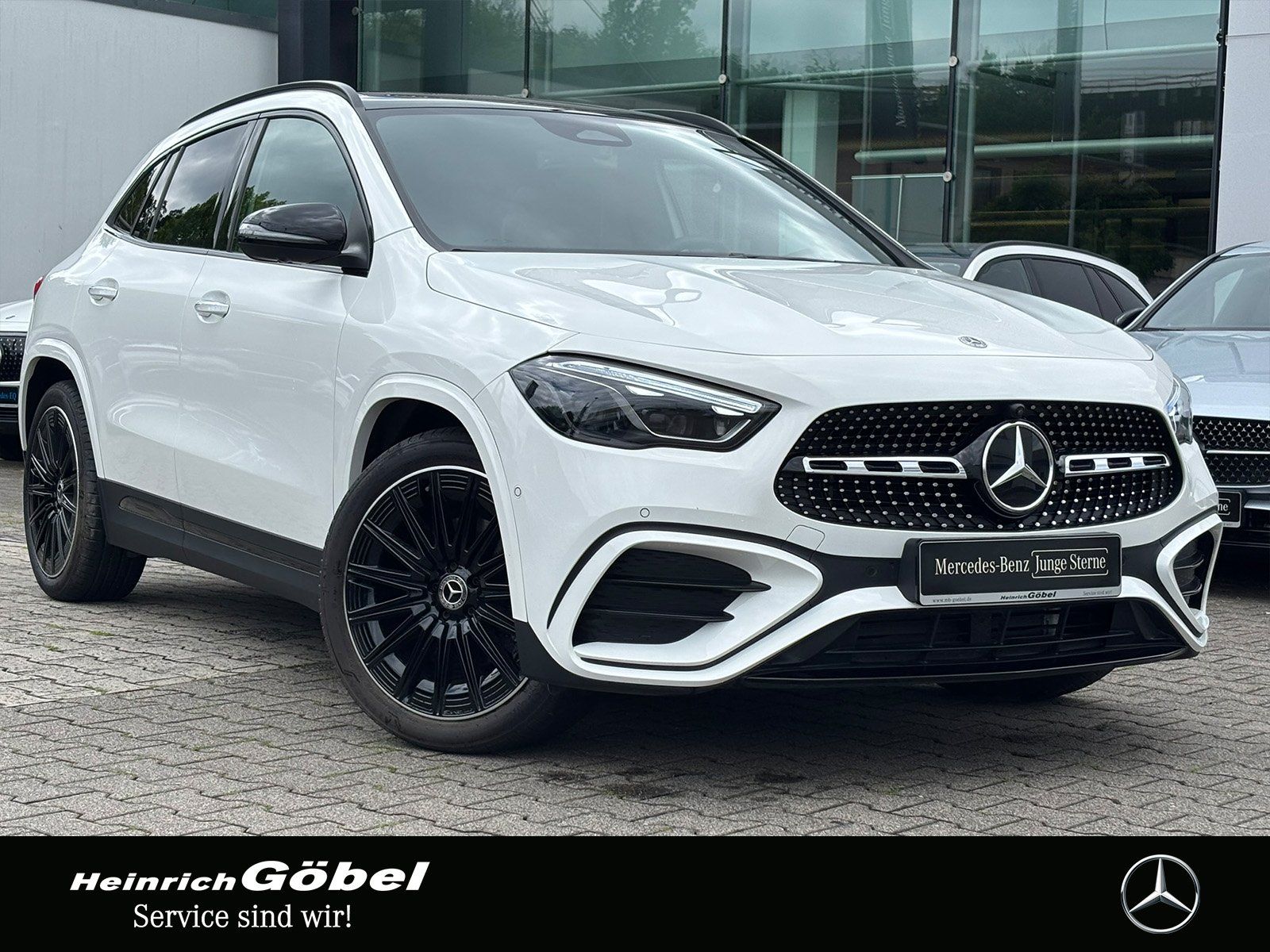 Fahrzeugabbildung Mercedes-Benz GLA 220 d 4M AMG*PANO*AHK*DISTRONIC*360°K*20ZOLL