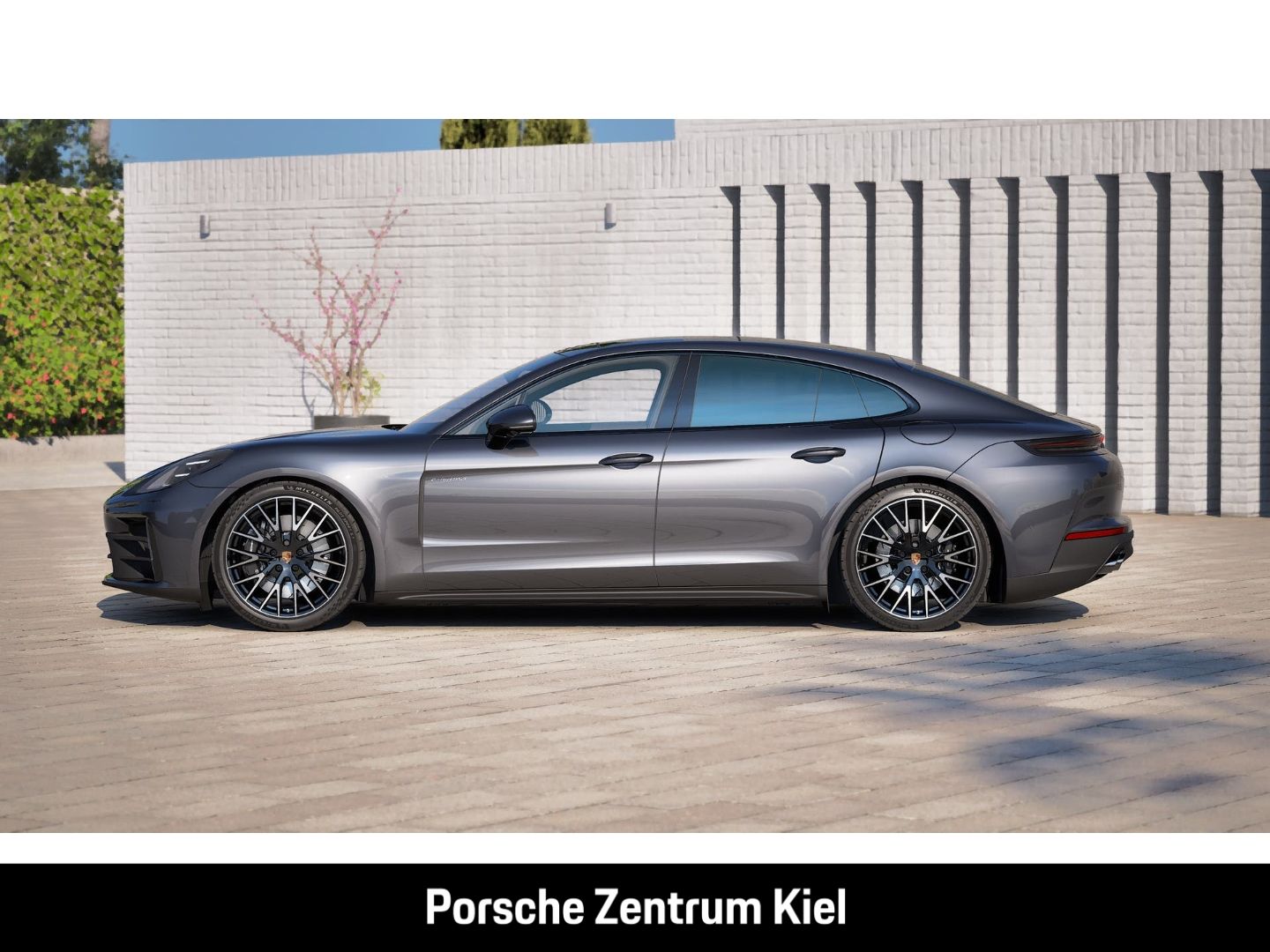 Porsche Panamera 4 E-Hybrid imagem 2