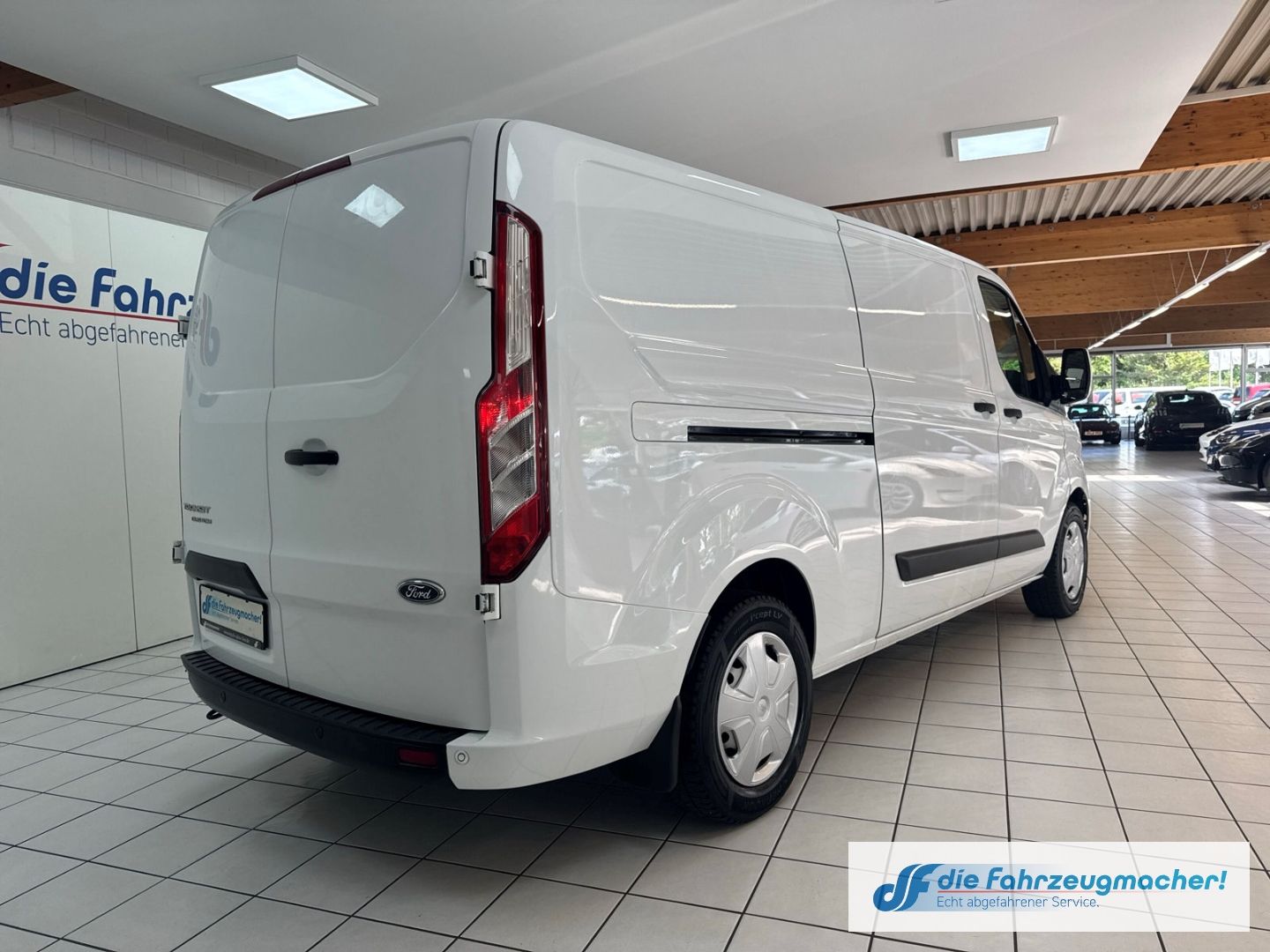 Fahrzeugabbildung Ford Transit Custom Kasten 320 AUTOMATIK L2 Trend 2.0