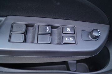 Suzuki Swift 1.2 30 Jahre KLIMA-ALU+WR.-TEMPOMAT-1.HAND