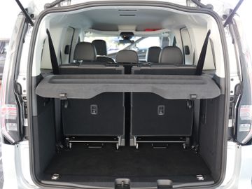 Volkswagen Caddy Maxi eHYBRID DSG STYLE LED ACC 7SITZ AHK