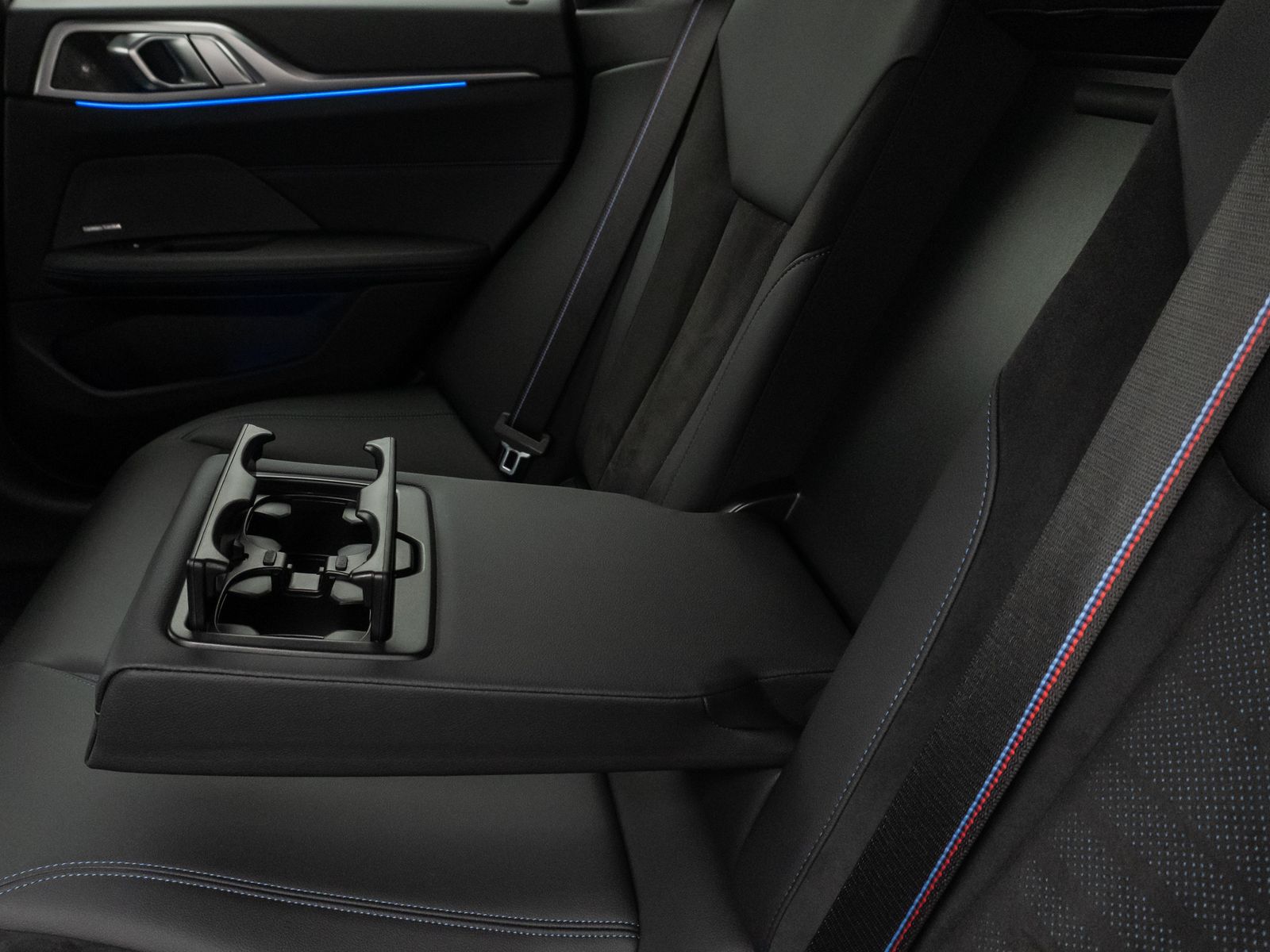Fahrzeugabbildung BMW 430i GC xD M Sport Kamera Laser DAB H/K Komfort