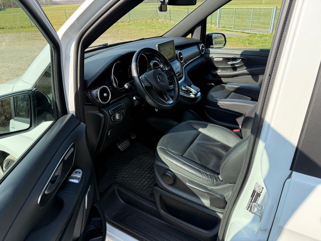 Mercedes-Benz V 250
