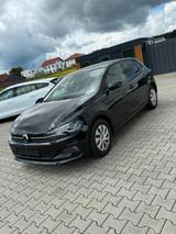 Volkswagen Polo VI *GARANTIE*NEU TÜV* - Cars in Marburg: Kleinwagen
