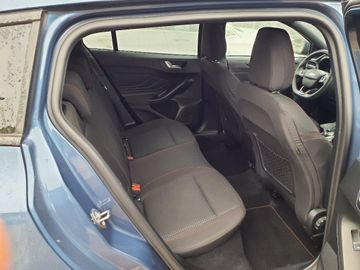 Bild 10 Ford Focus Turnier 1.5 ST-Line X - LED,ACC,EHK,SHZG