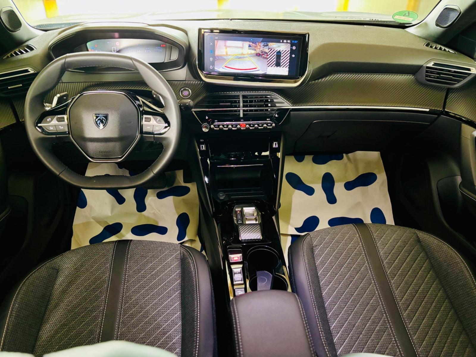 Peugeot 2008 Hybrid 136 Allure Anhängerkupplung/8300Km!