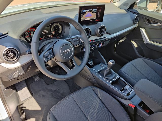 Q2 30 TFSI Matrix LED/ Komfort/Assistenz