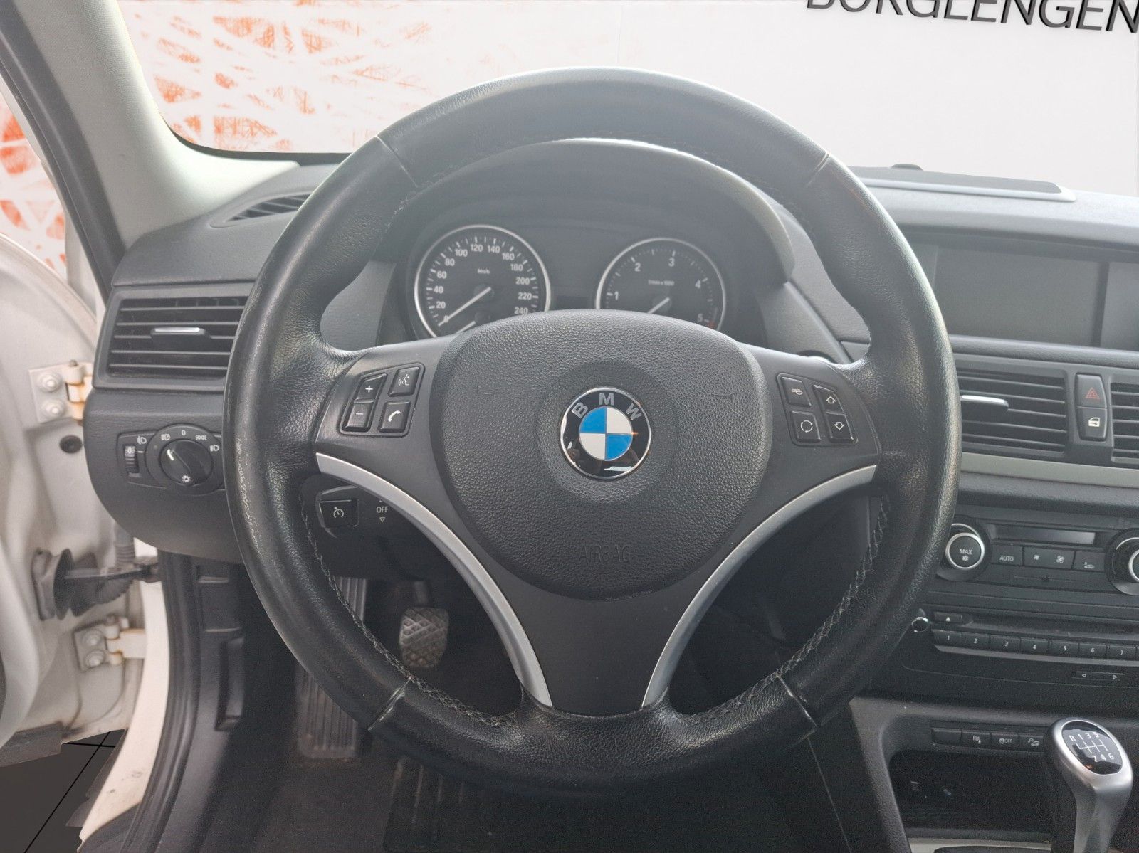 Fahrzeugabbildung BMW X1 Baureihe X1 18d xDrive ! NAVI ! Harman/Kardon