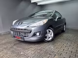 Peugeot 207 CC Cabrio, KLIMA, PARKTRONIK, SITZHZG - Peugeot 207 mit Benzin-Antrieb: Cabrio, Schaltgetriebe