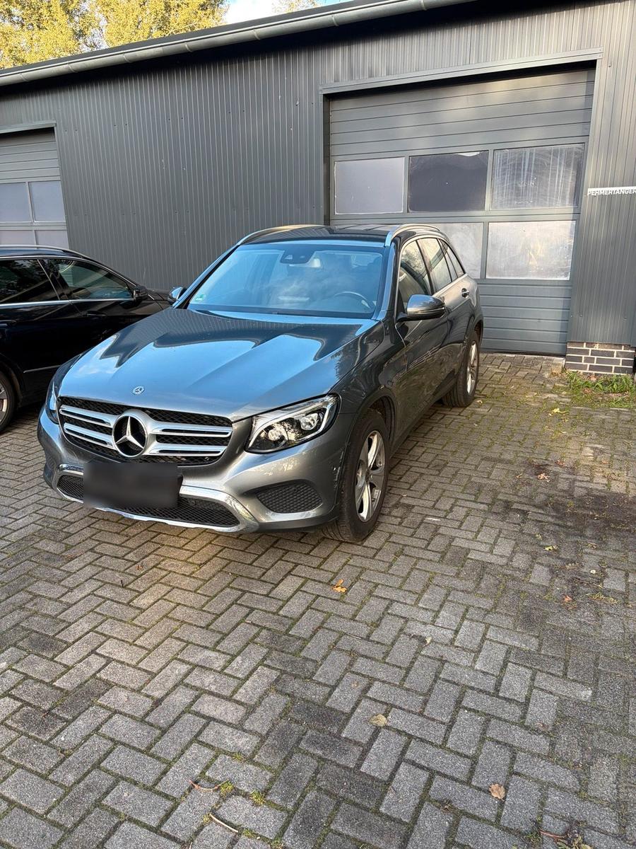 Mercedes-Benz GLC 220