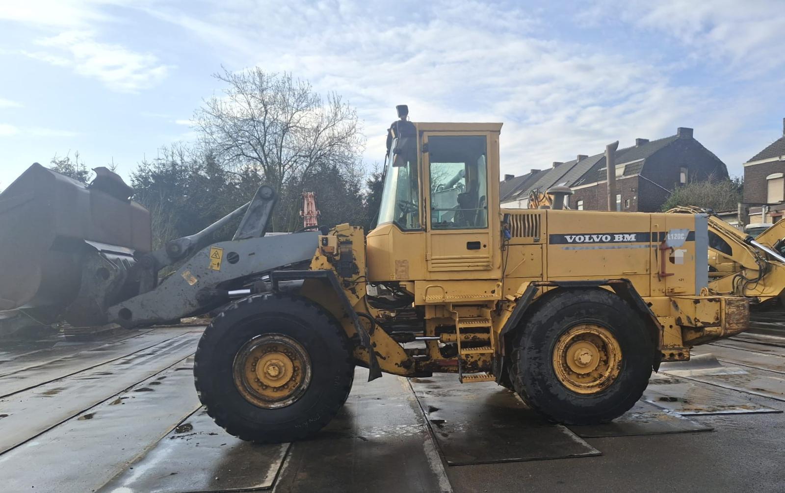 Volvo L120C *Bj1996/14600H/SW/3. Kreis/ZSA*