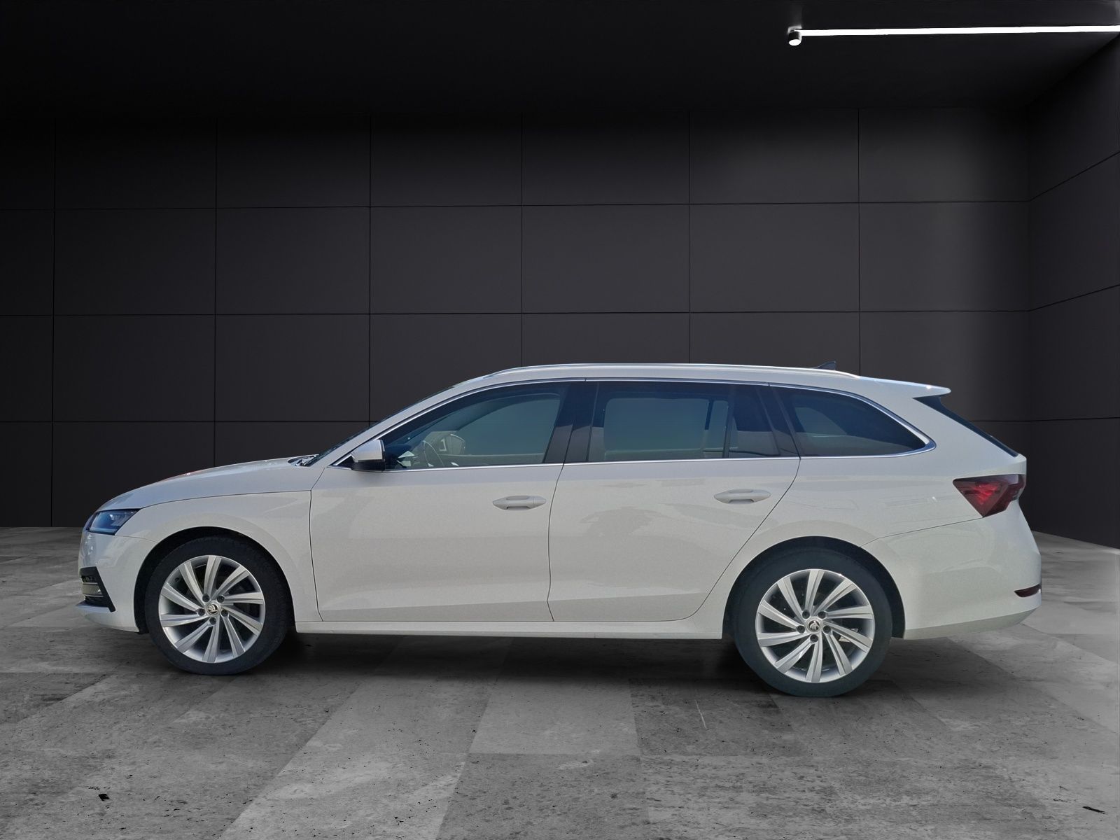 Fahrzeugabbildung SKODA Octavia Combi TDI First-Edition DSG Standhzg. LE