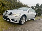 Mercedes-Benz R 320 CDI 4MATIC AMG LANG Automatik 6-Sitzer - silberne Mercedes-Benz R 320