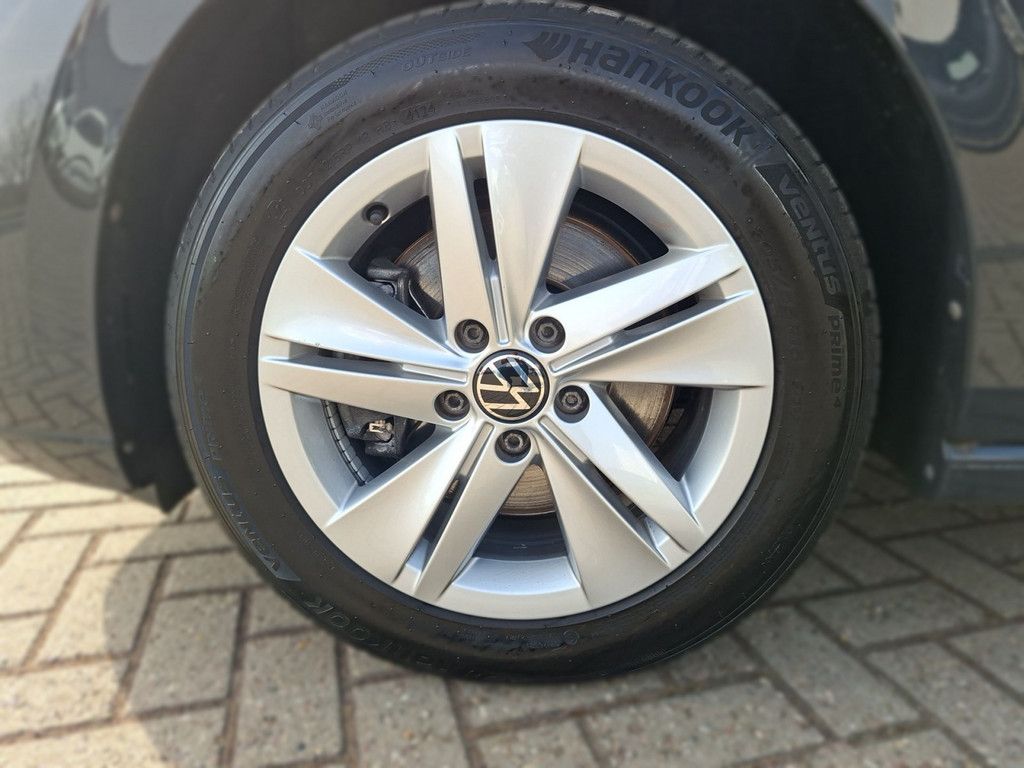 Golf VIII Variant 2.0 TDI Life *DSG*LED*DAB*APP