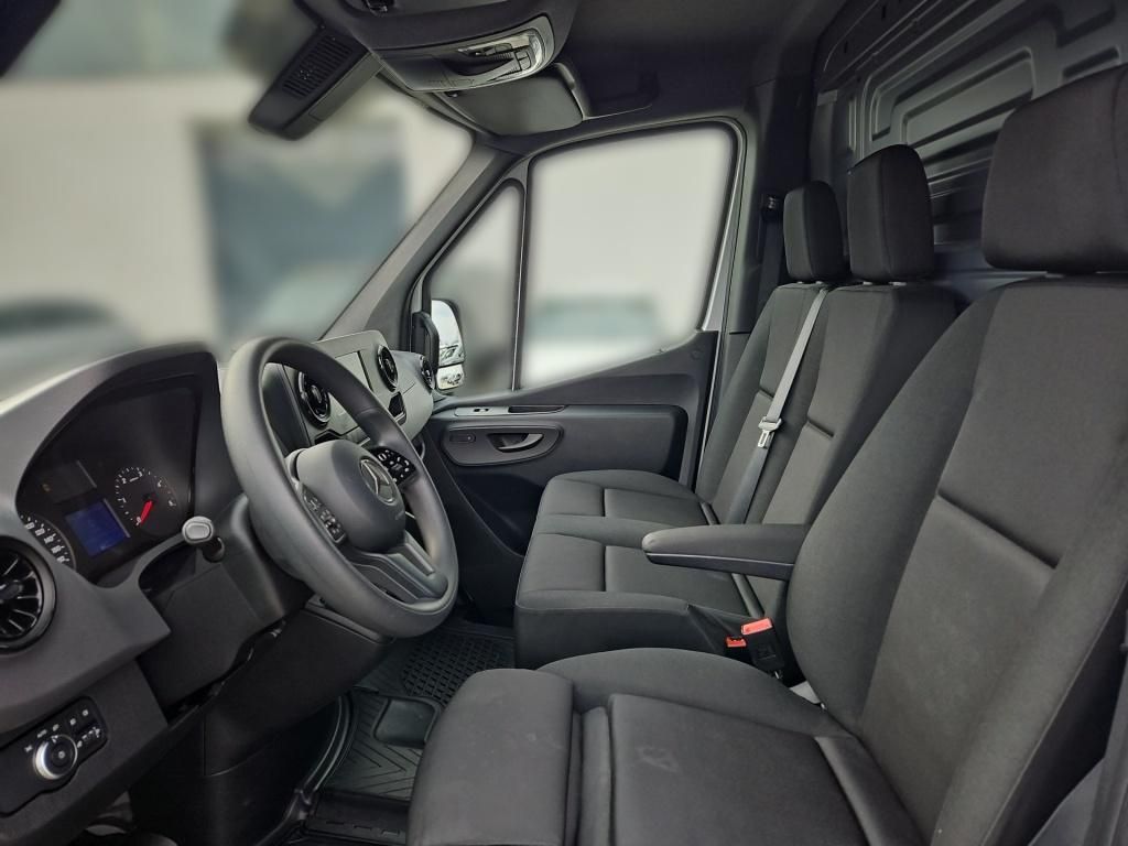 Fahrzeugabbildung Mercedes-Benz Sprinter 317 Kasten L2H2 360°Schwingsitz SHZ EDW