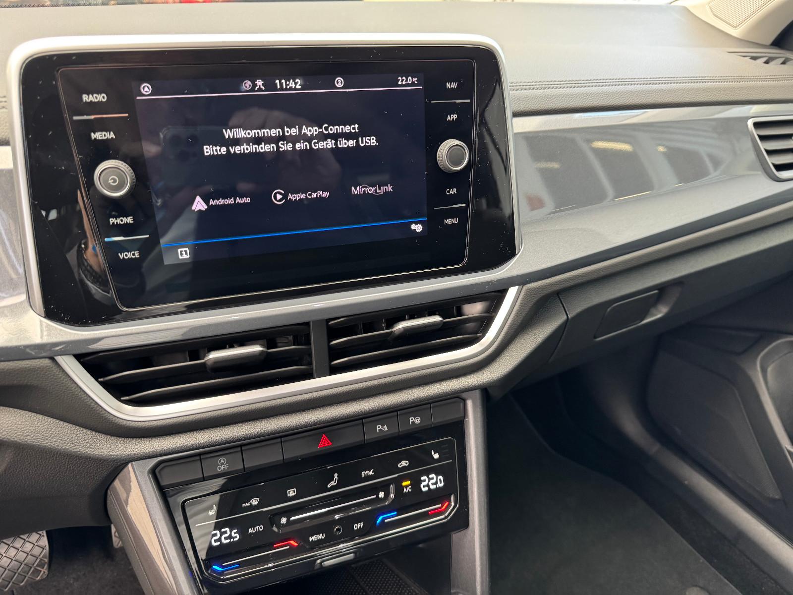 Volkswagen T-Roc Style 1.5 TSI DSG CarPlay/AndroidAuto, миниатюра 16
