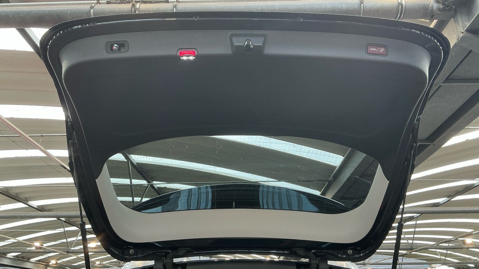 Mercedes-Benz GLC 300 de Distro 360 AHK Leder Energizing LED foto 23