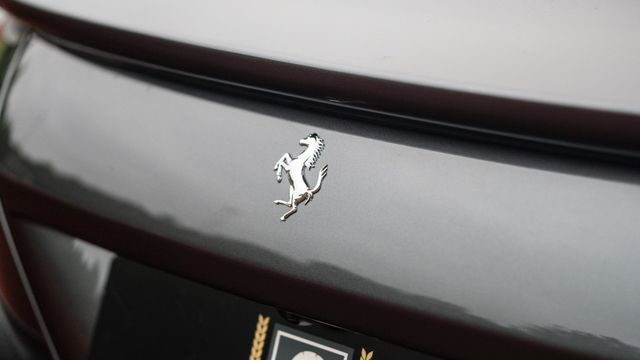 Fahrzeugabbildung Ferrari Roma/LED-Carbon/MagneRide/Matrix/Neuzustand